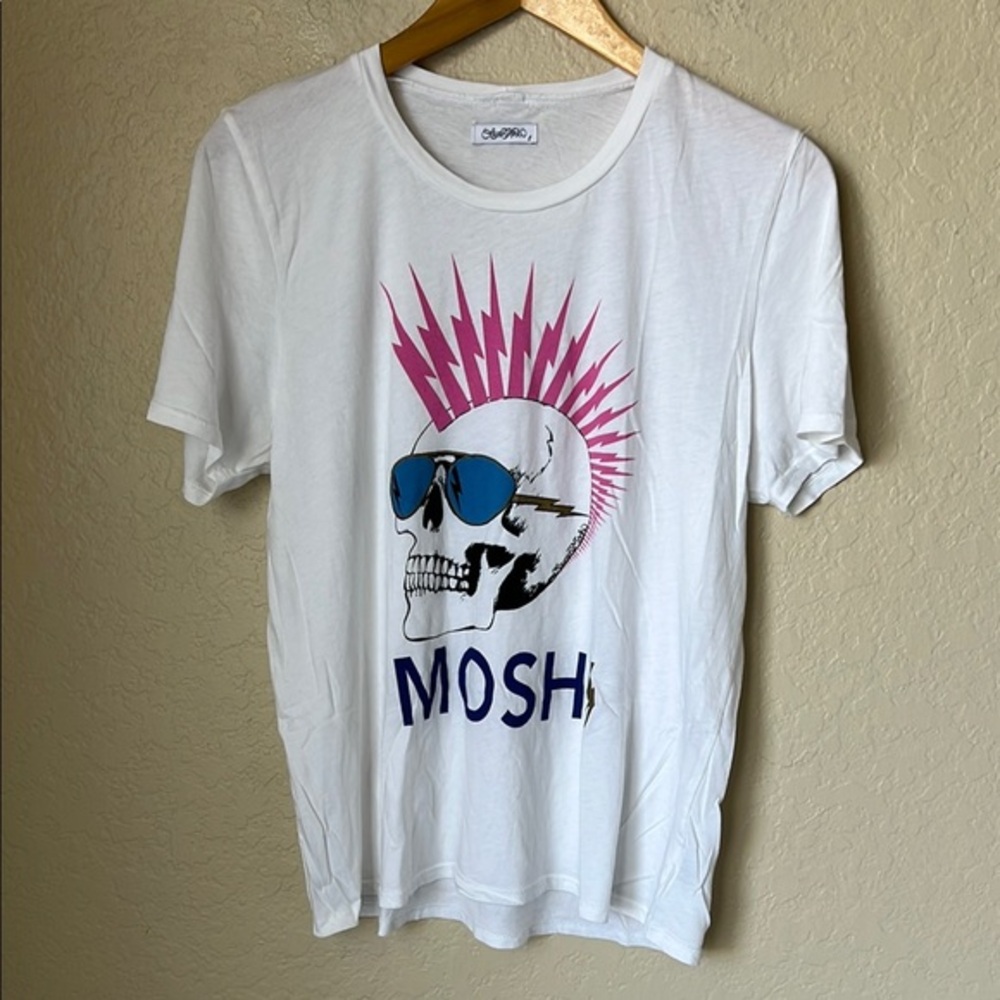 NWOT!! Lauren Moshi White Tee with Pink and Blue Graphic
